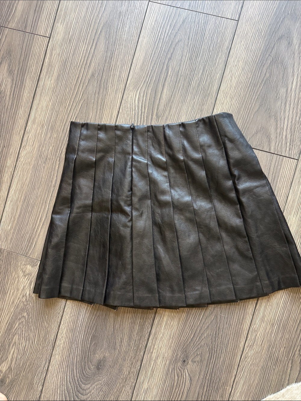 VICI Black vegan Leather Pleated Mini Skirt Women’s Size Small Y2K Preppy Goth - Picture 2 of 8